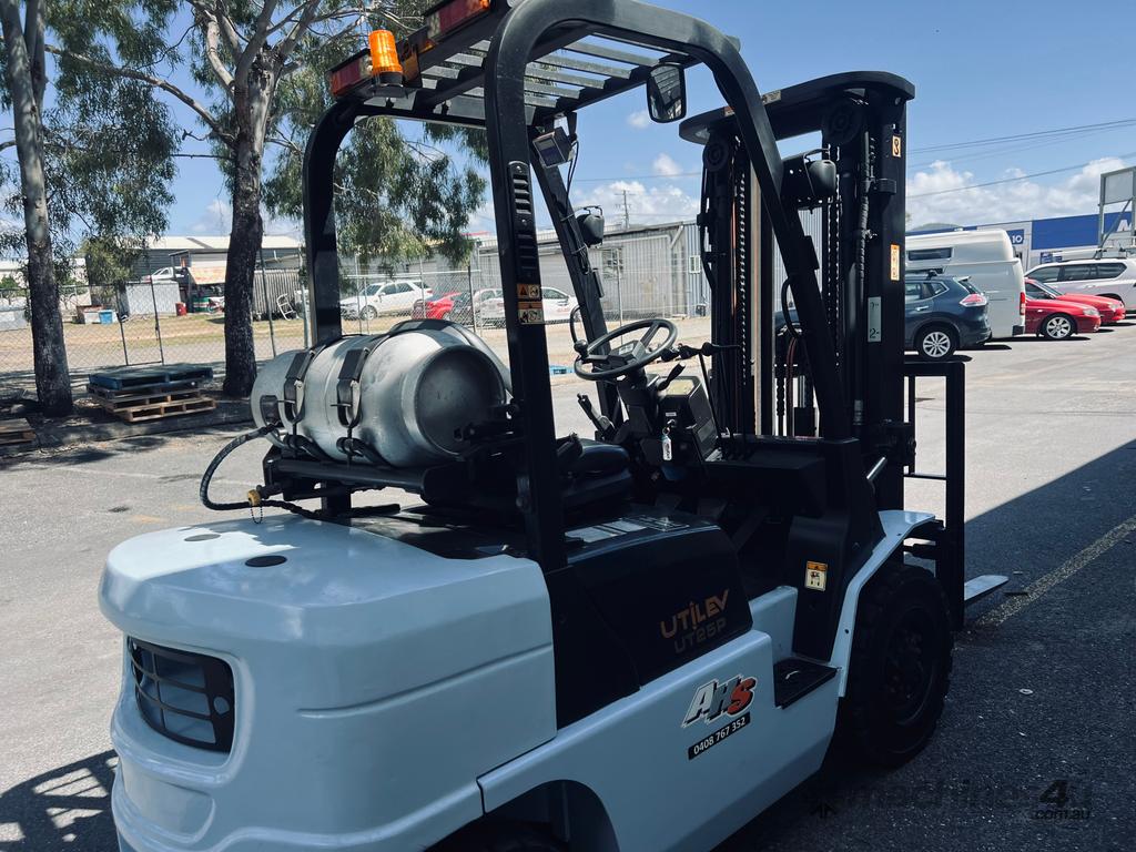 Used Low Hour LPG Forklift 2500kg - $16,650 Ex GST